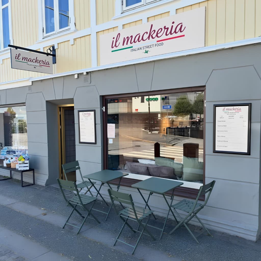 il mackeria utifrån på Södra Hamngatan i Strömstad
